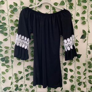 WinWin women’s black off the shoulder dress